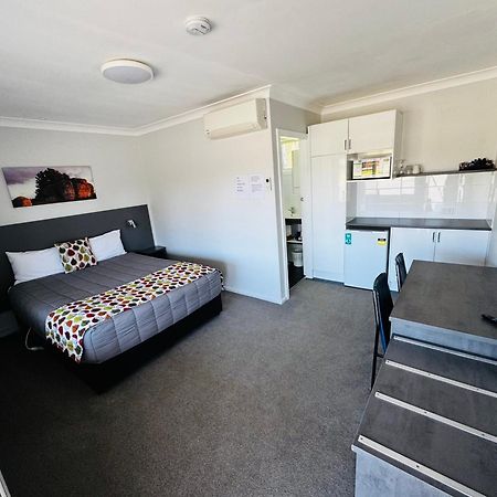 Altona Motel Uralla エクステリア 写真