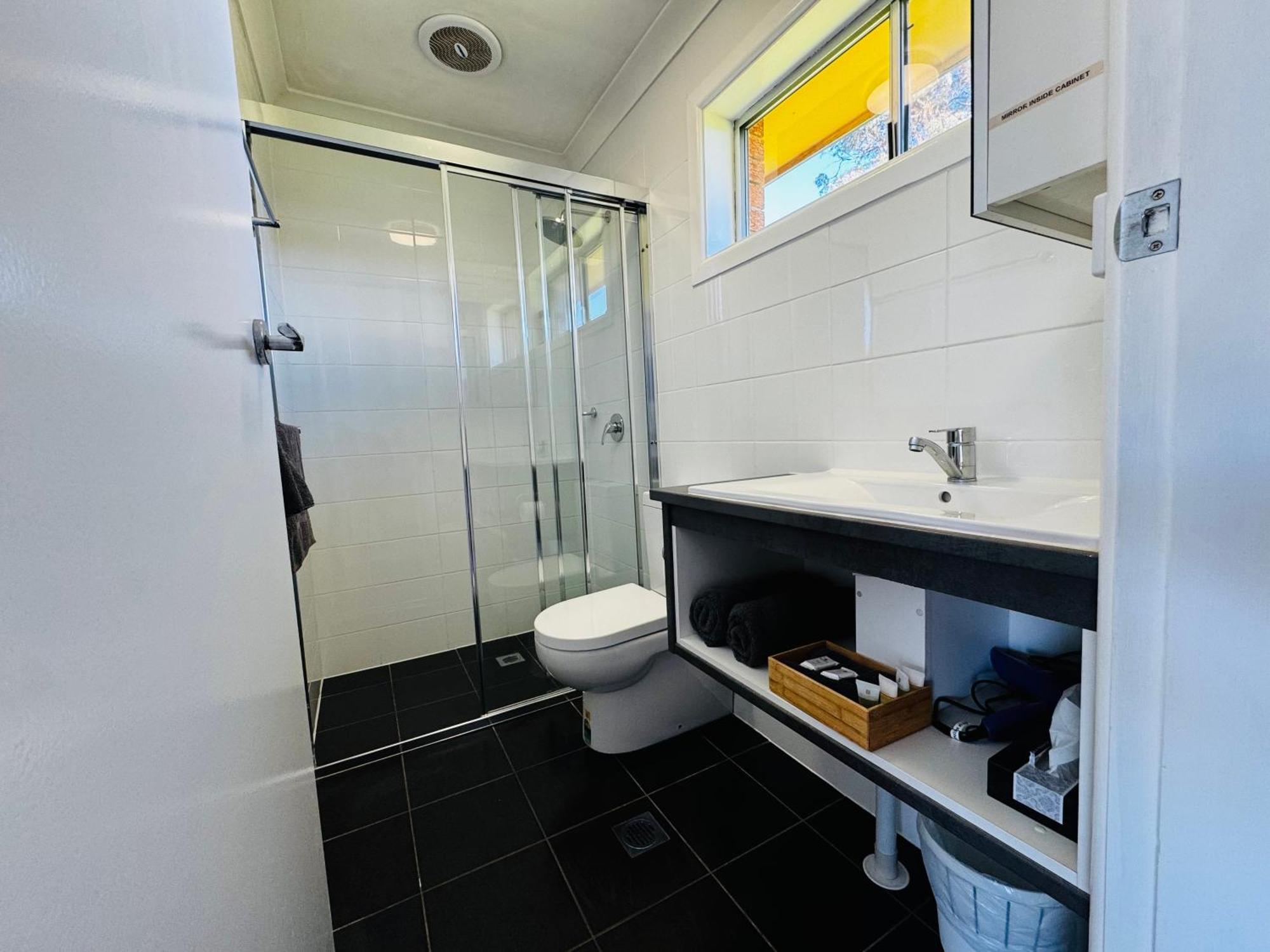 Altona Motel Uralla エクステリア 写真
